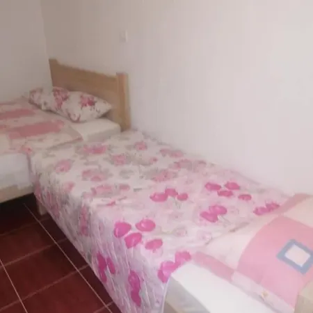 Apartmani Momcilovic Canj Exterior photo