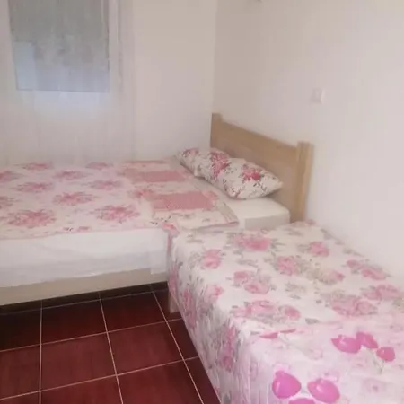 Apartmani Momcilovic Canj Exterior photo