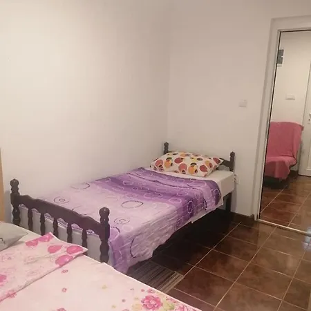 Apartmani Momcilovic Canj Exterior photo