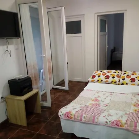 Apartmani Momcilovic Canj Exterior photo