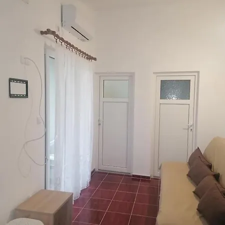 Apartmani Momcilovic Canj Exterior photo