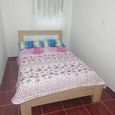 Apartmani Momcilovic Canj Exterior photo